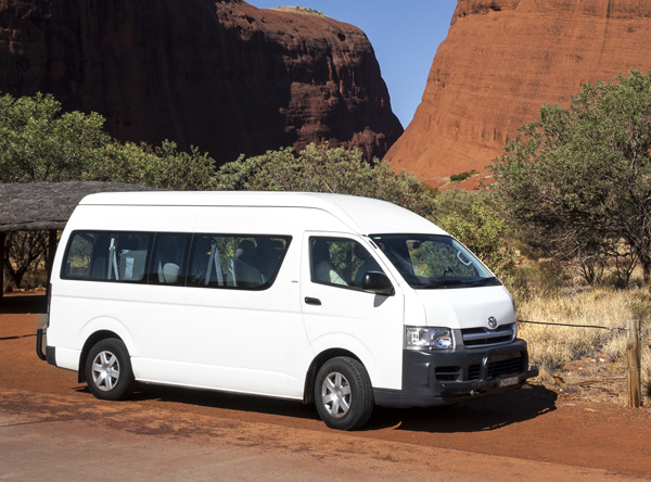 Toyota Hiace Commuter – mini-bus